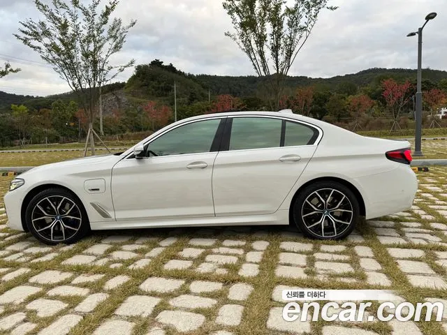 BMW 5-Series 530e M Sport