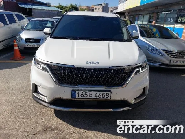 Kia Carnival 7-Seater Signature