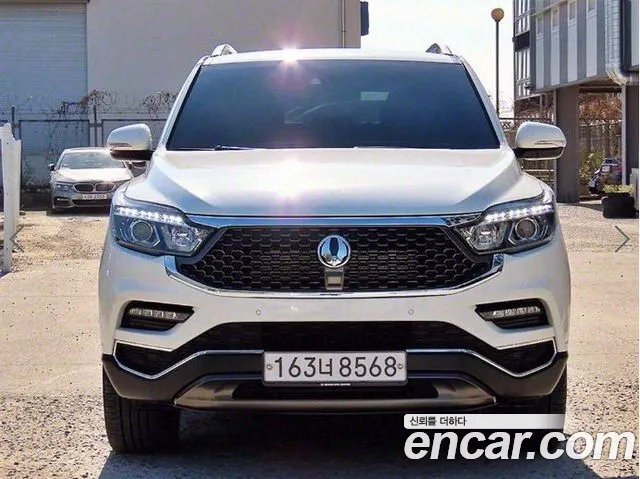 KG Mobility (Ssangyong) Rexton White Edition