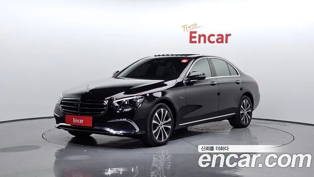 Mercedes-Benz E-Class E300e 4MATIC Exclusive