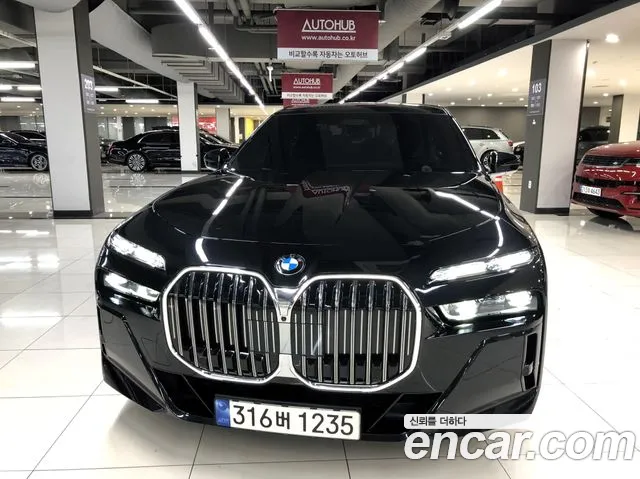 BMW 7-Series 740i xDrive M Sport