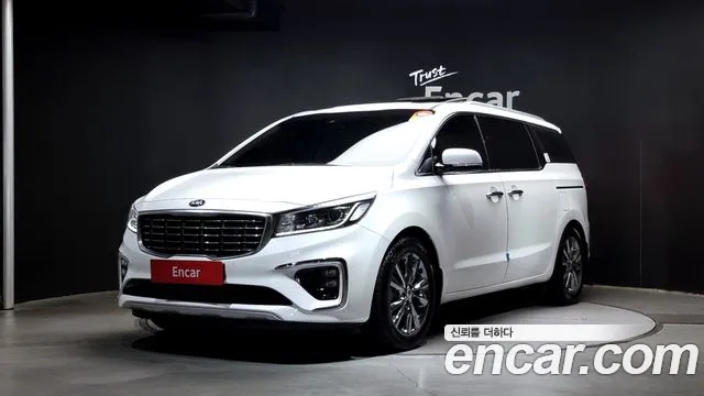 Kia Carnival 9-Seater Noblesse Special