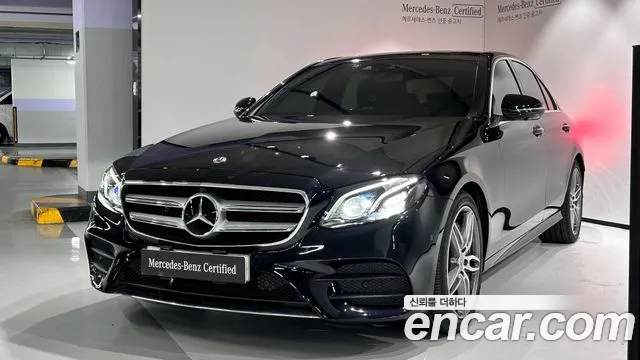 Mercedes-Benz E-Class E300 4MATIC AMG Line