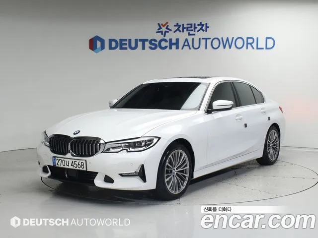 BMW 3-Series 320i Luxury