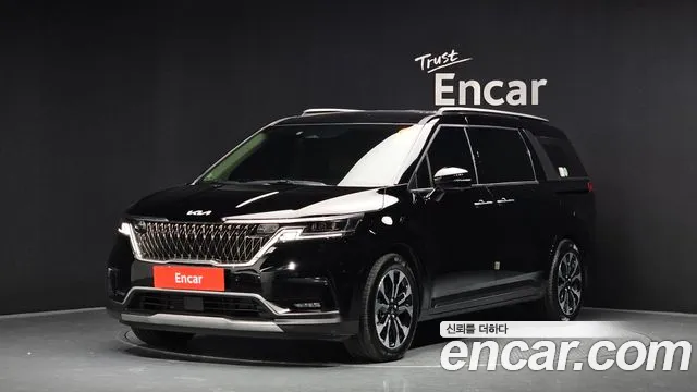 Kia Carnival 9-Seater Signature