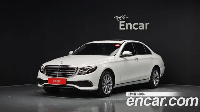 Mercedes-Benz E-Class E300 4MATIC Exclusive