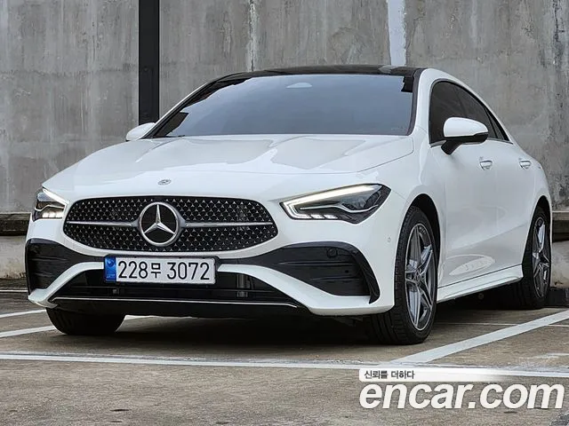 Mercedes-Benz CLA-Class CLA250 4MATIC