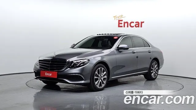 Mercedes-Benz E-Class E300 4MATIC Exclusive