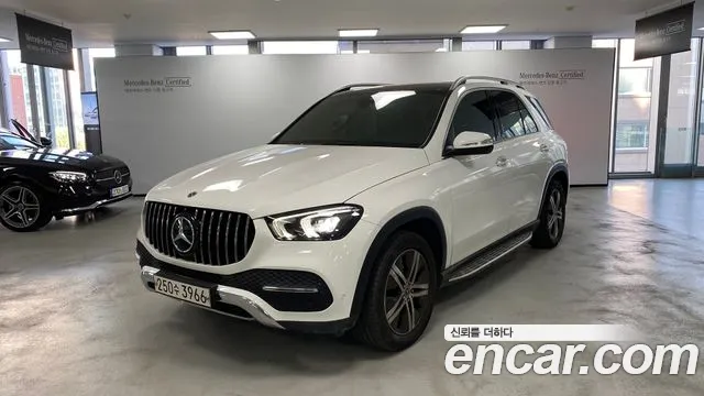 Mercedes-Benz GLE-Class GLE300d 4MATIC