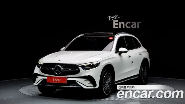 Mercedes-Benz GLC-Class GLC300 4MATIC AMG Line