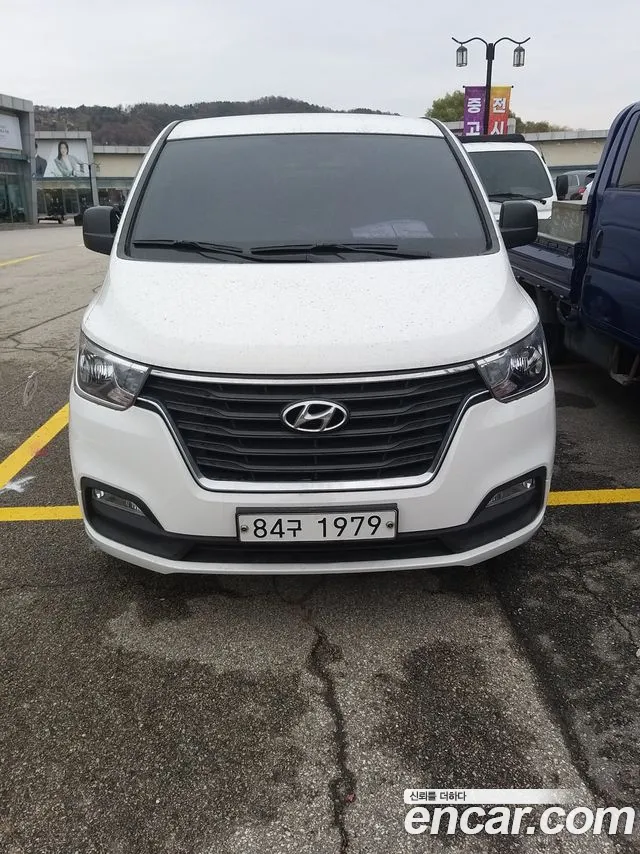 Hyundai Starex Smart