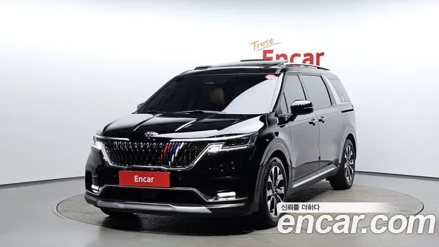 Kia Carnival 9-Seater Noblesse