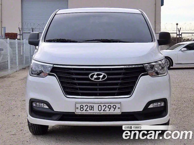 Hyundai Starex Smart