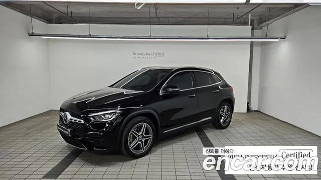 Mercedes-Benz GLA-Class GLA250 4MATIC