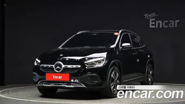 Mercedes-Benz GLA-Class GLA220