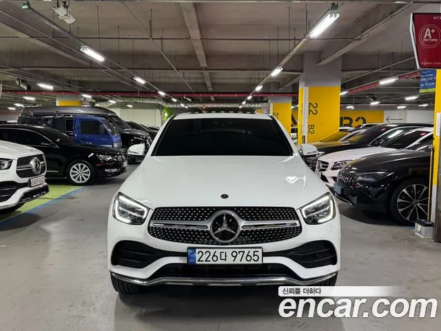 Mercedes-Benz GLC-Class GLC300e 4MATIC Coupe