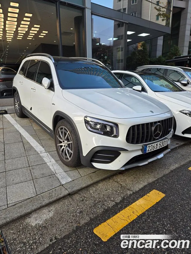 Mercedes-Benz GLB-Class AMG GLB35 4MATIC