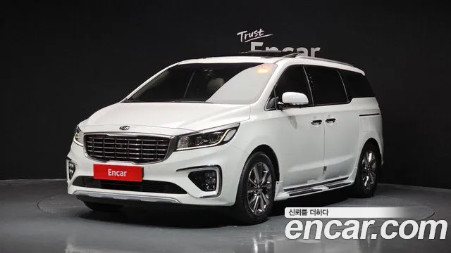 Kia Carnival 9-Seater Noblesse Special