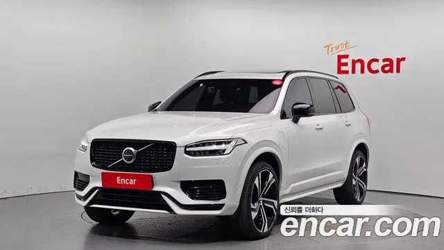 Volvo XC90 T8 R-Design Hybrid