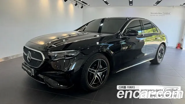 Mercedes-Benz E-Class E300 4MATIC AMG Line