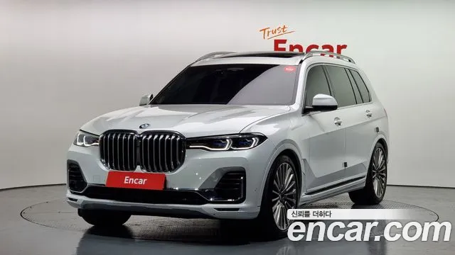 BMW X7 xDrive 40i Design Pure Excellence 6-Seater