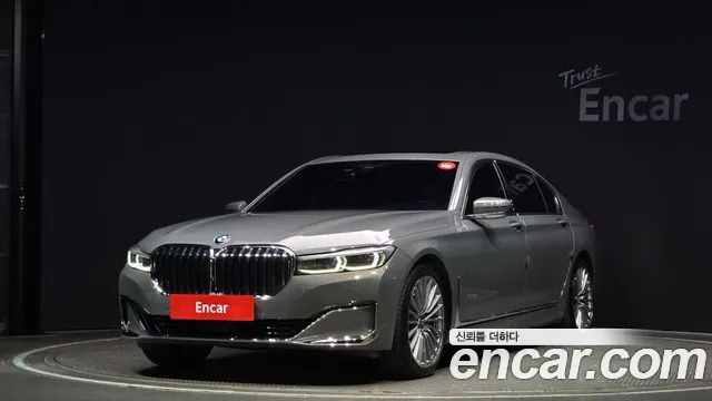 BMW 7-Series 740Li xDrive Design Pure Excellence