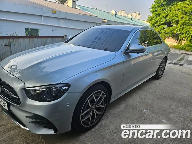 Mercedes-Benz E-Class E220d 4MATIC AMG Line