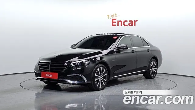 Mercedes-Benz E-Class E300e 4MATIC Exclusive