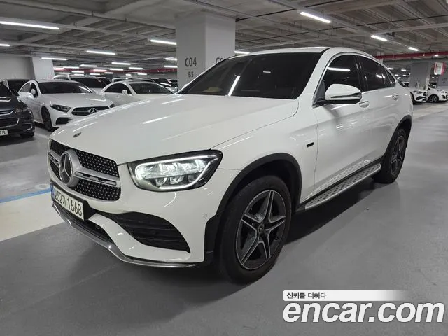 Mercedes-Benz GLC-Class GLC300e 4MATIC Coupe