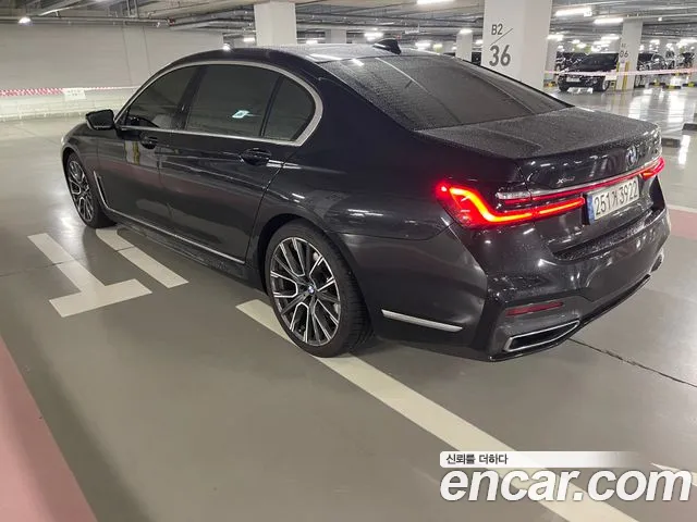 BMW 7-Series 740Li xDrive M Sport Package