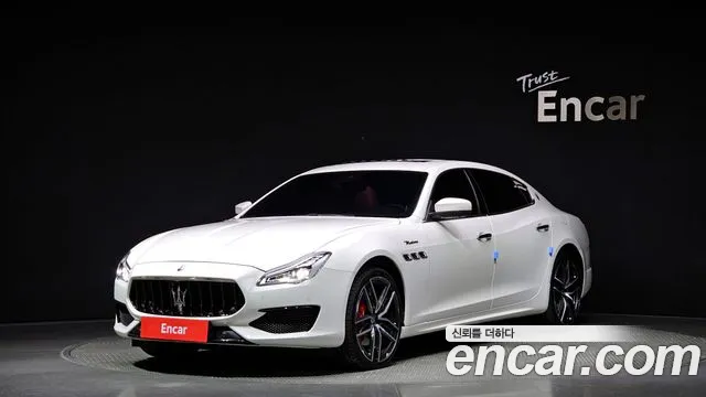 Maserati Quattroporte Q4 Modena