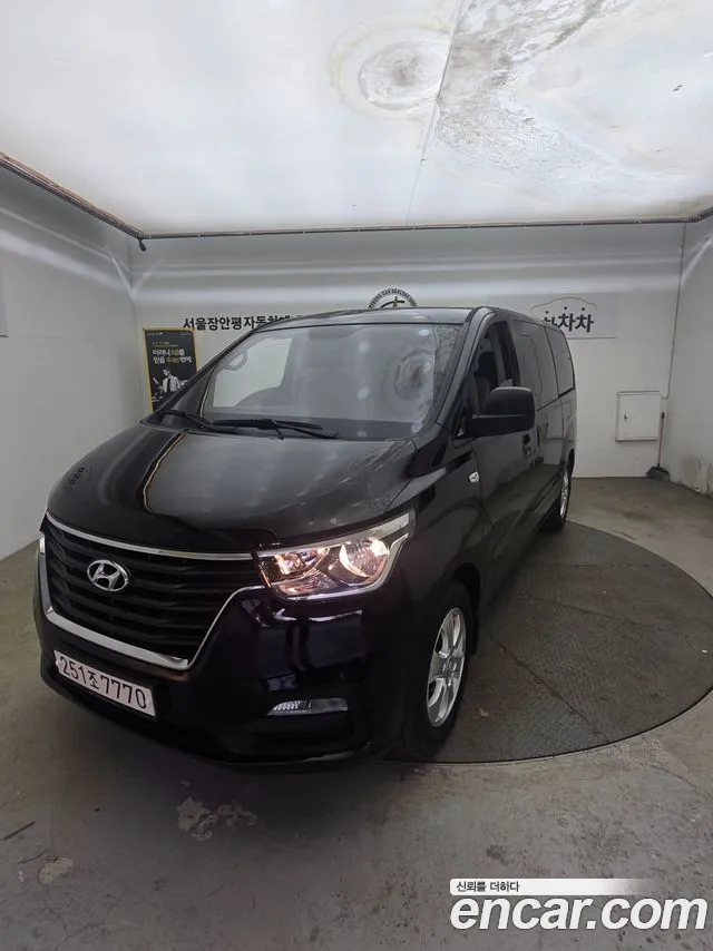 Hyundai Starex Premium