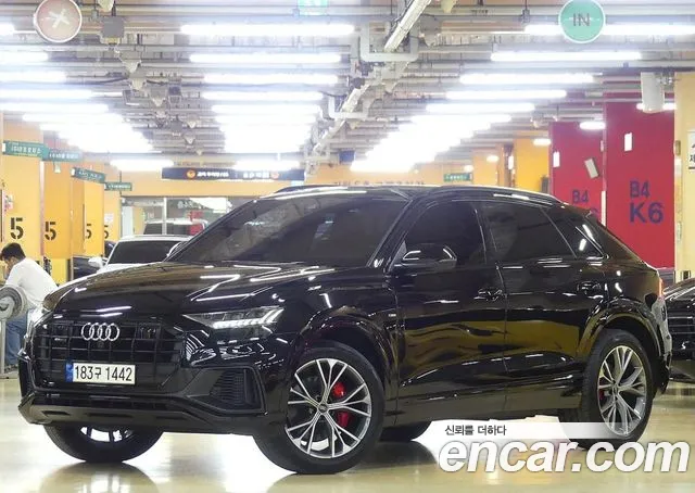 Audi Q8 55 TFSI Quattro Premium