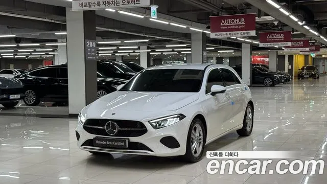 Mercedes-Benz A-Class A220 Hatchback