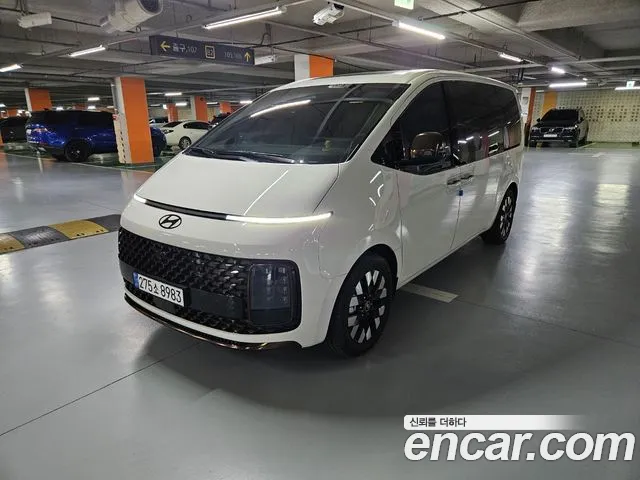 Hyundai Staria Inspiration