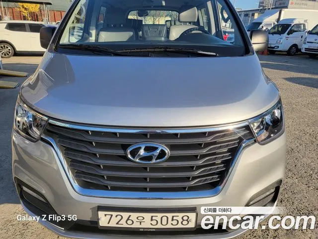 Hyundai Starex Smart