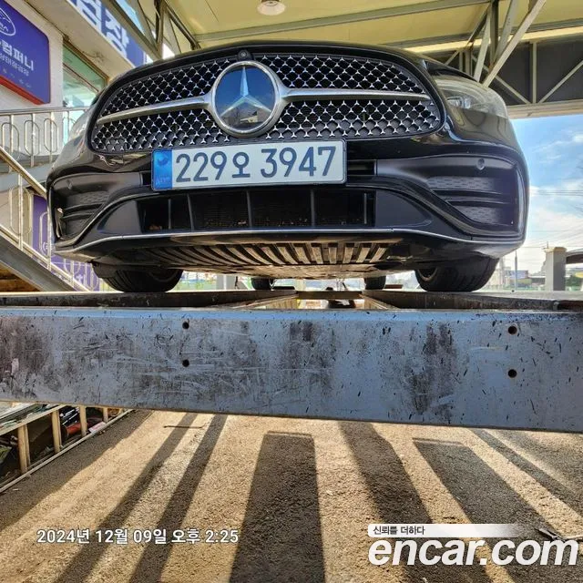 Mercedes-Benz C-Class C300 4MATIC AMG Line