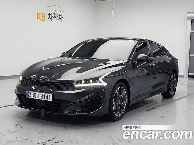 Kia K5 Signature