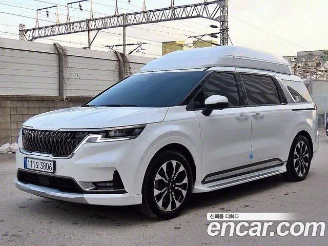 Kia Carnival Signature