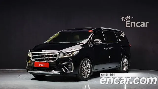 Kia Carnival 9-Seater Noblesse Special