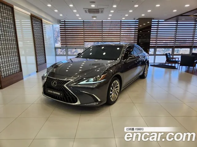 Lexus ES Luxury Plus