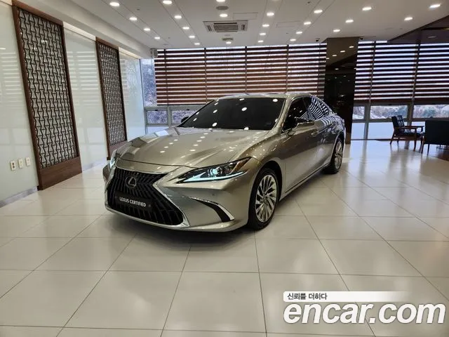 Lexus ES Luxury Plus