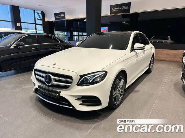 Mercedes-Benz E-Class E300 4MATIC AMG Line