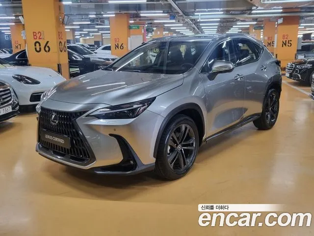 Lexus NX Premium