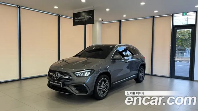 Mercedes-Benz GLA-Class GLA250 4MATIC