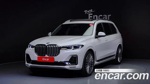 BMW X7 xDrive 40i Design Pure Excellence 6-Seater