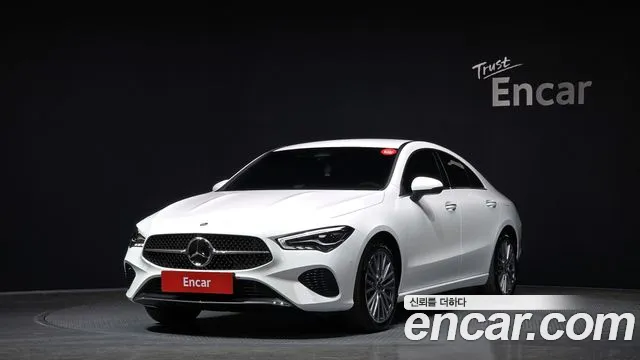 Mercedes-Benz CLA-Class CLA250 4MATIC