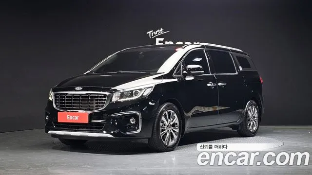 Kia Carnival 9-Seater Prstige