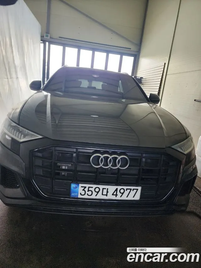 Audi Q8 55 TFSI Quattro Premium