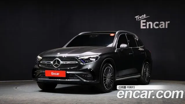 Mercedes-Benz GLC-Class GLC300 4MATIC AMG Line